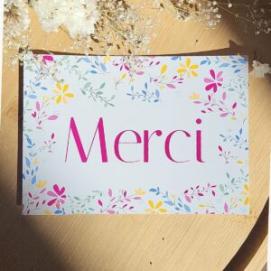 Carte postale "Merci" rose