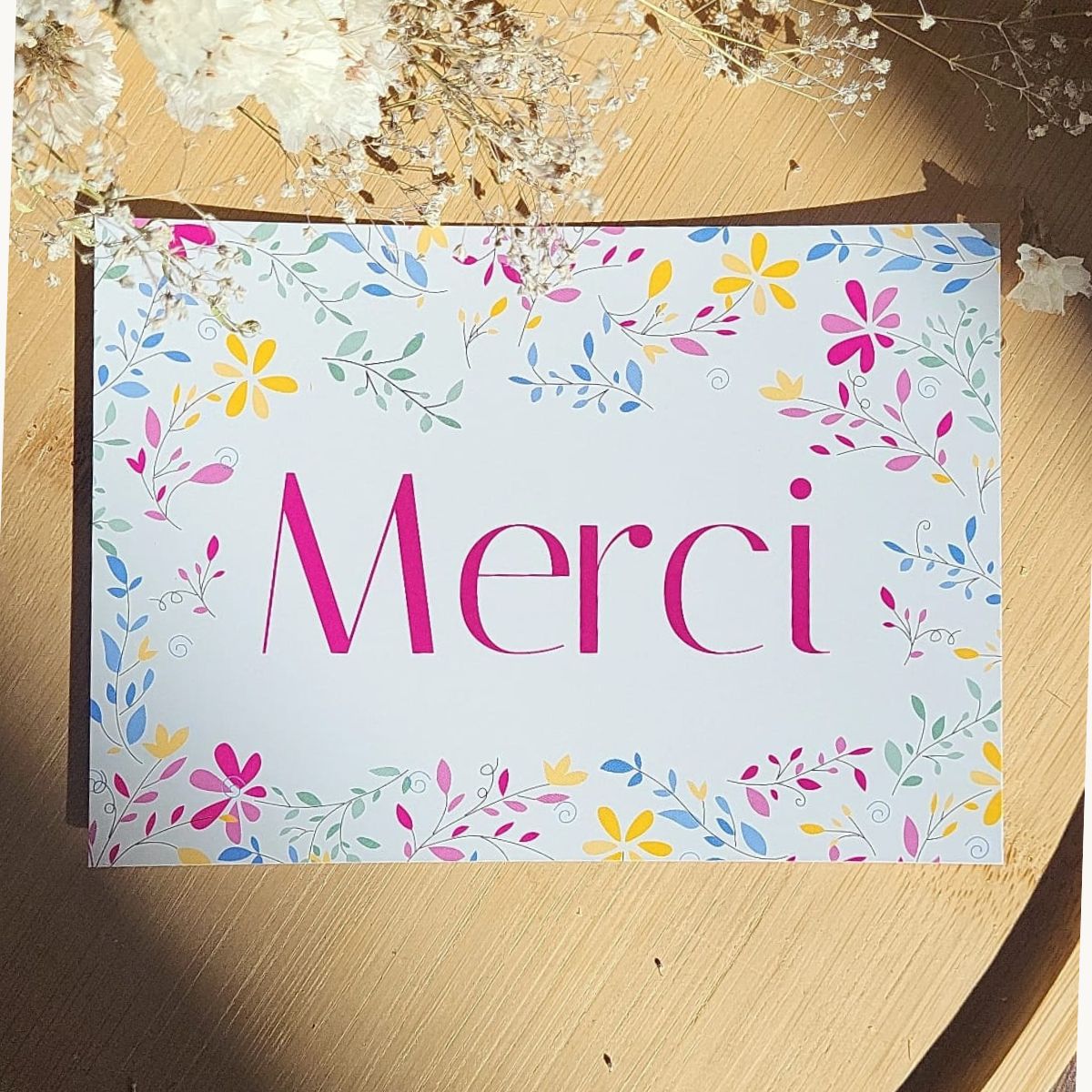 Carte postale "Merci" rose