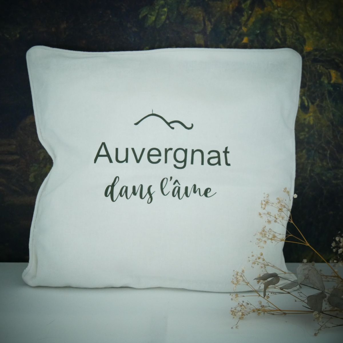 ⭐ Pièces uniques – Coussin blanc – « Auvergnat dans l’âme »